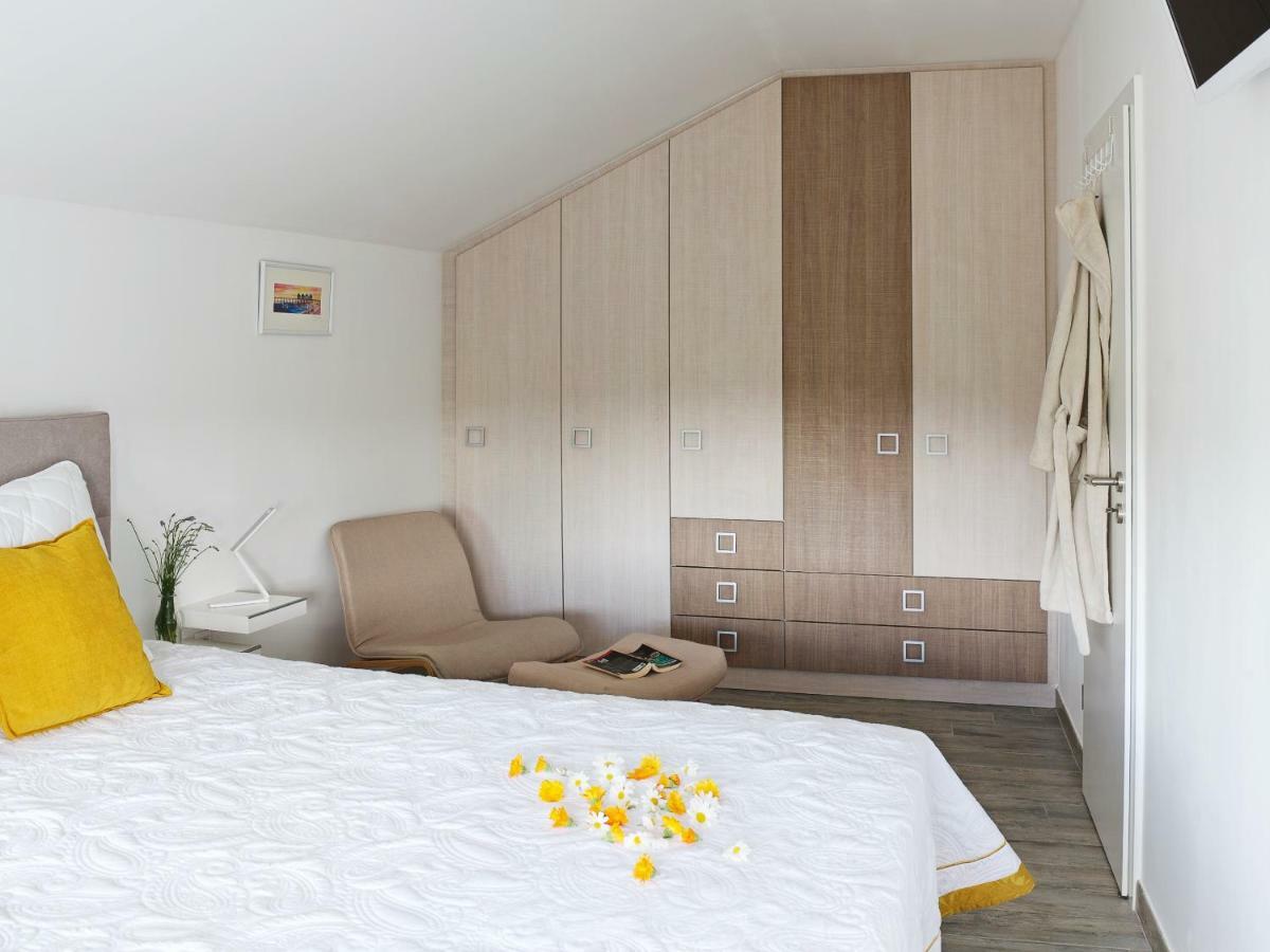 Holiday House Kalimero Примоштен Экстерьер фото